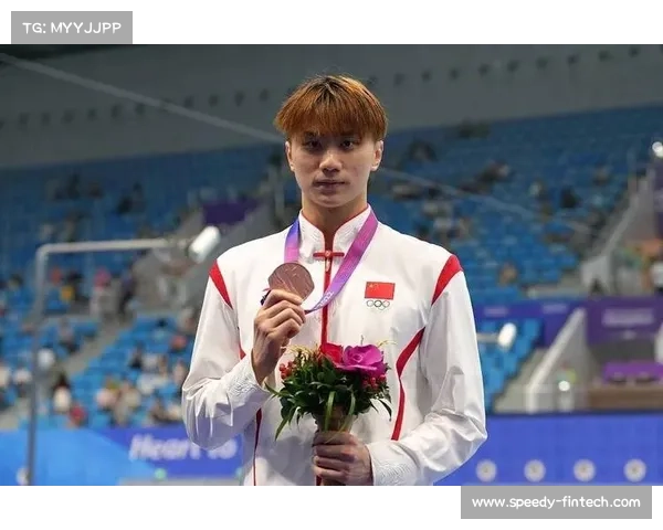 徐放200米蝶泳最后冲刺逆转陈俊儿以1分54秒77强势夺冠