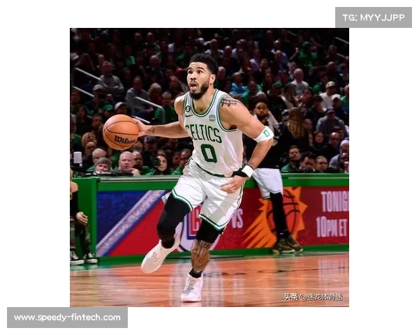 塔图姆季前赛训练上演惊天暴扣 医疗团队盛赞康复速度惊人